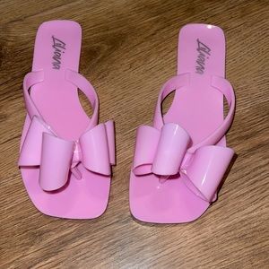 Liliana jelli sandals bow NEW size 6 pink flip flops